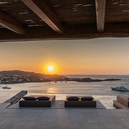 The Skyvilla Mykonos - A Landmark Property With Breathtaking Views Of The Psarou Bay Mykonos Town Exterior foto