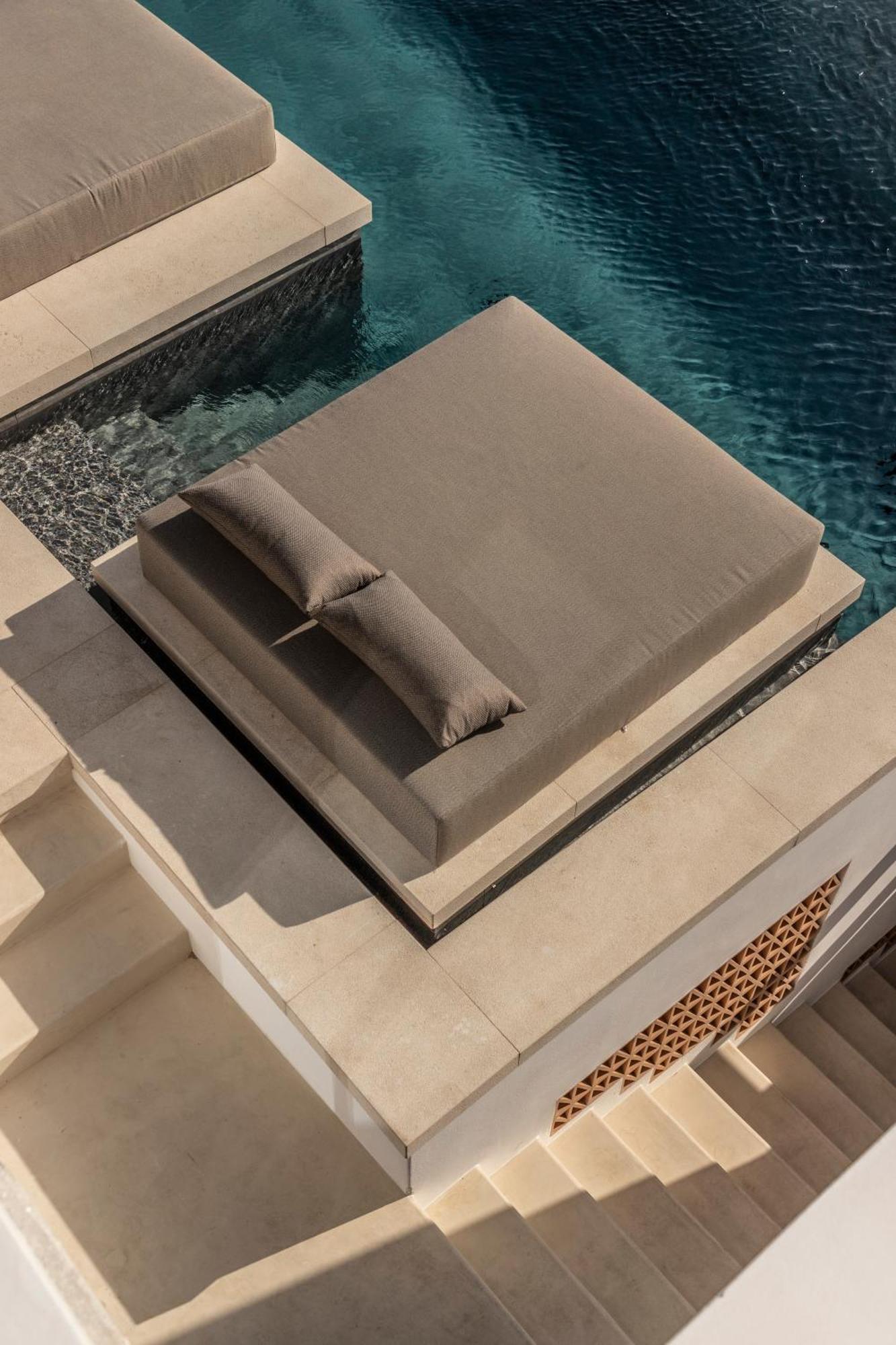 The Skyvilla Mykonos - A Landmark Property With Breathtaking Views Of The Psarou Bay Mykonos Town Exterior foto