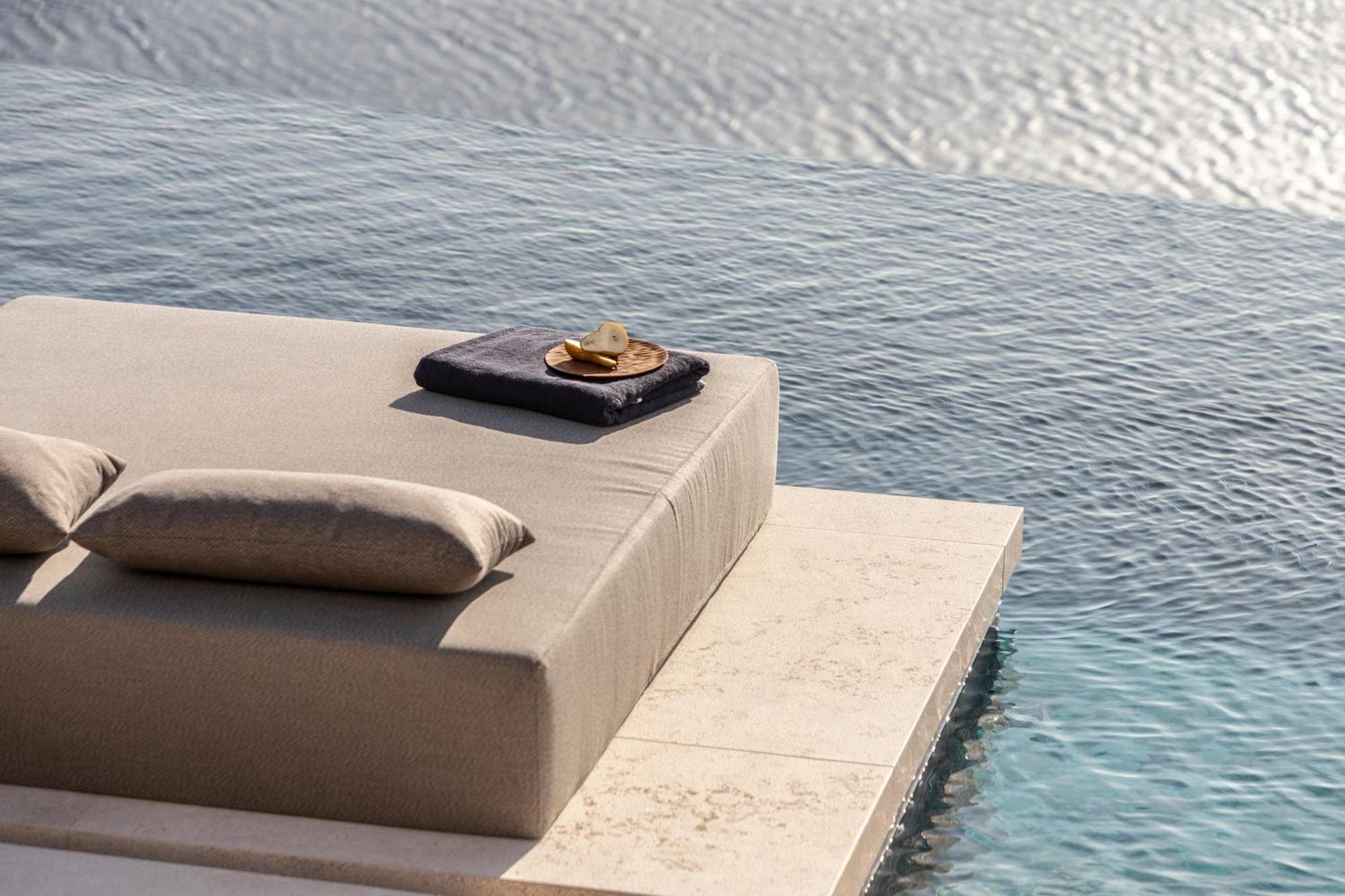 The Skyvilla Mykonos - A Landmark Property With Breathtaking Views Of The Psarou Bay Mykonos Town Exterior foto